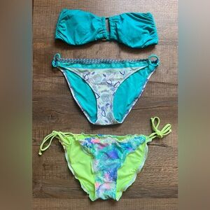 Mossimo Supply Co. Teal Bikini Set with bonus bottoms. Size Small.